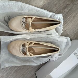 Dream Pairs Dress Shoes in Soft Pink with Classic Design